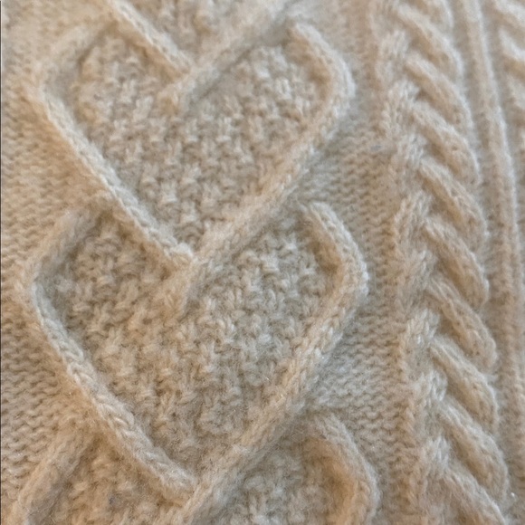 100% Merino Wool Sweater - Picture 10 of 12